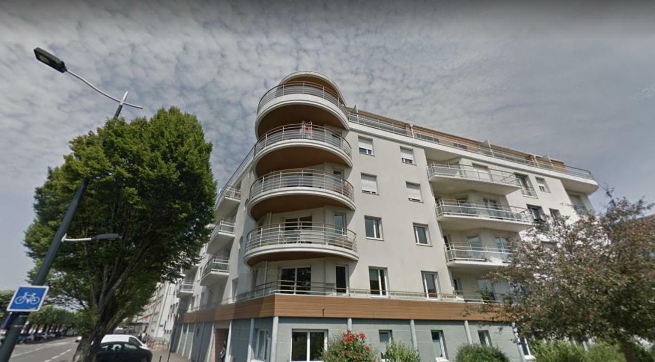 L'Idylle : T2 De Standing Avec Parking - Gare/Cite Des Congres/Lieu Unique Apartment Нант Екстериор снимка